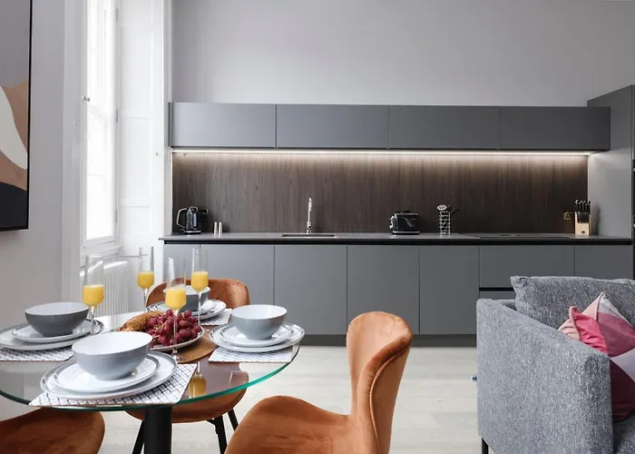 Apartment Joivy Luxurious On Notable George Street *