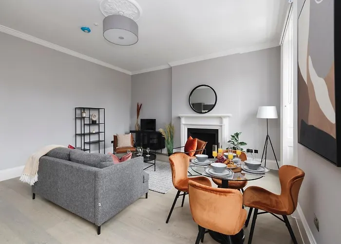 Apartment Joivy Luxurious On Notable George Street *