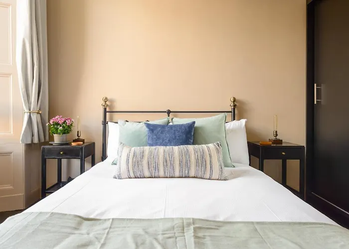 דירה Spacious 2br Leith אדינבורו