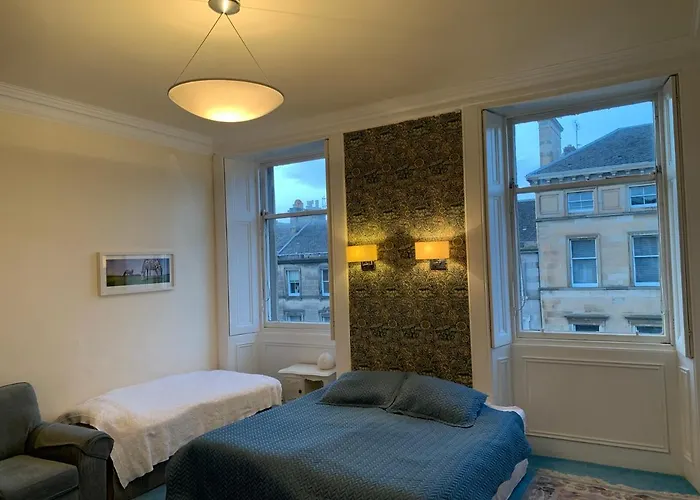 Vakantiehuis 2 Chester St *