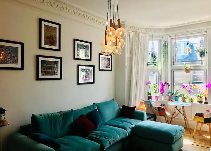 Cosy 2 Bedroom Flat In Edinburgh