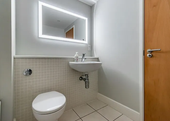 Amazing - Cables Wynd Near The Shore - Free Parking * Edinburgh