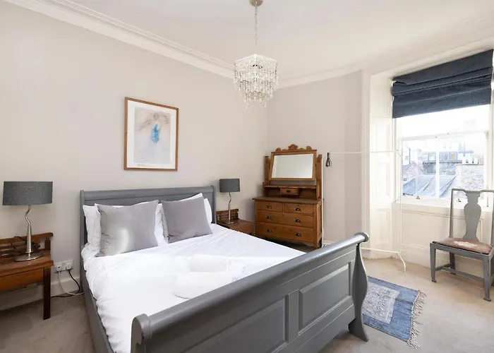 Διαμέρισμα Joivy Old Town 1-bed With Stunning Views *