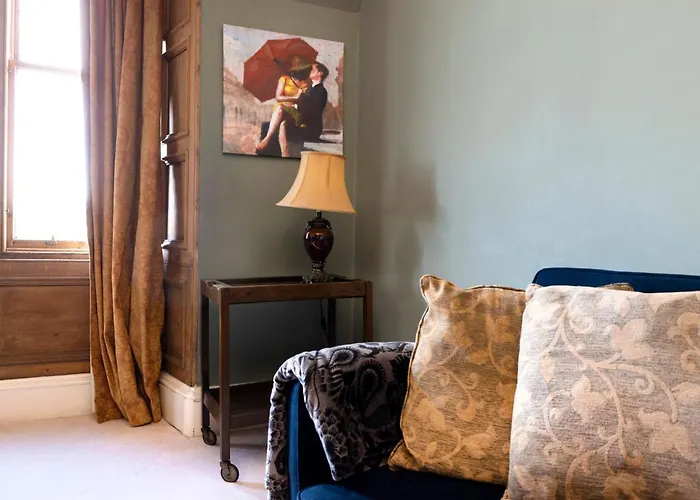 Joivy Old Town 1-bed With Stunning Views