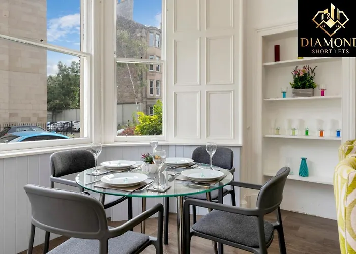 Spacious 1 Bed Ground Floor With Garden Apartment Edinburgh