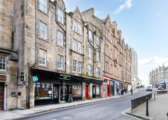 דירה Joivy Charming With Patio Nearby The Castle אדינבורו