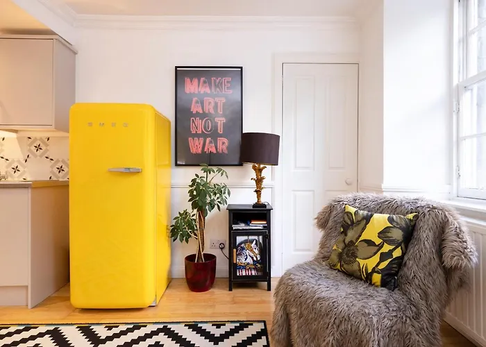 Joivy Charming With Patio Nearby The Castle * אדינבורו