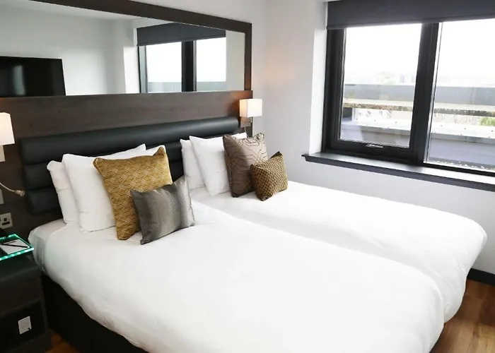 Hub Hub By Premier Haymarket 3*