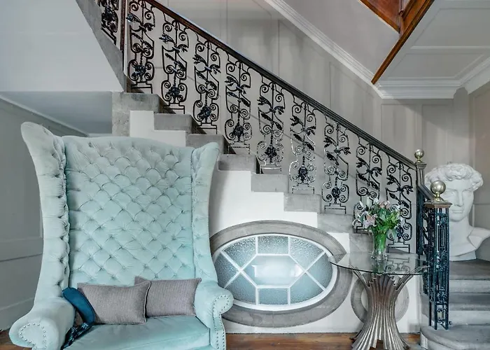 Holiday home Drylaw House, Grade A Listed Mansion Near Centre