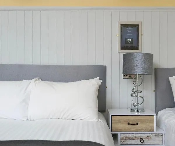 מלון 48 Gilmore Place Residences אדינבורו