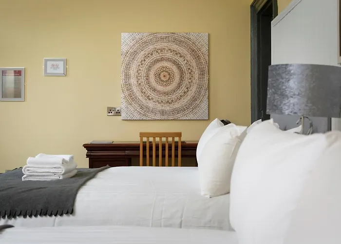 מלון 48 Gilmore Place Residences אדינבורו