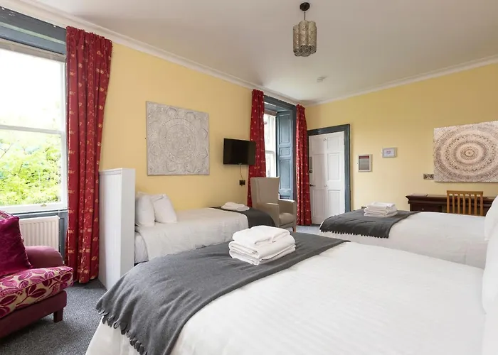 מלון 48 Gilmore Place Residences אדינבורו