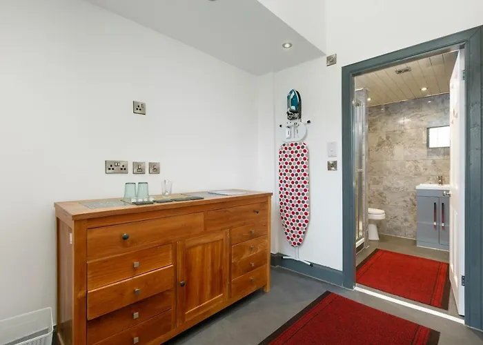 48 Gilmore Place Residences מלון אדינבורו