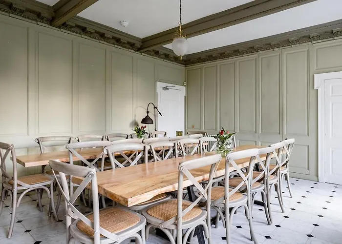 Holiday home Drylaw House, Grade A Listed Mansion Near Centre *