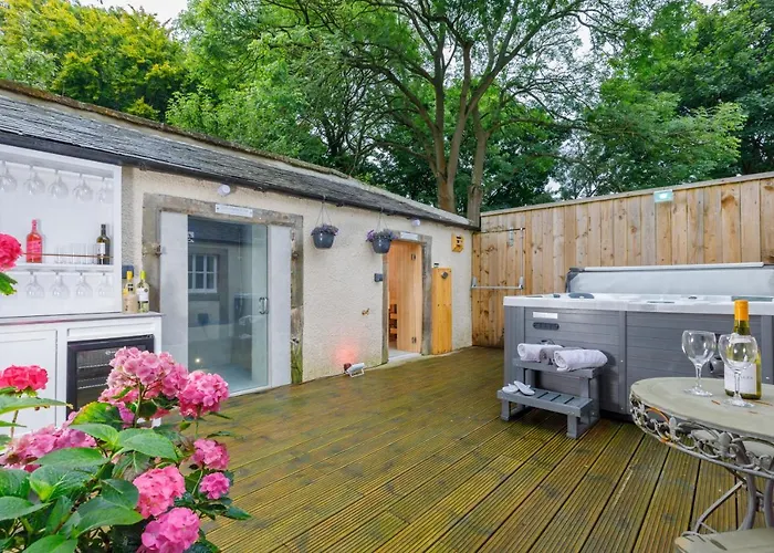 Holiday home Drylaw House, Grade A Listed Mansion Near Centre *