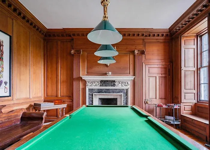 Holiday home Drylaw House, Grade A Listed Mansion Near Centre