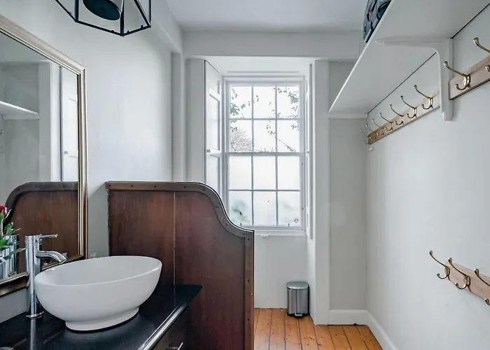 Holiday home Drylaw House, Grade A Listed Mansion Near Centre *