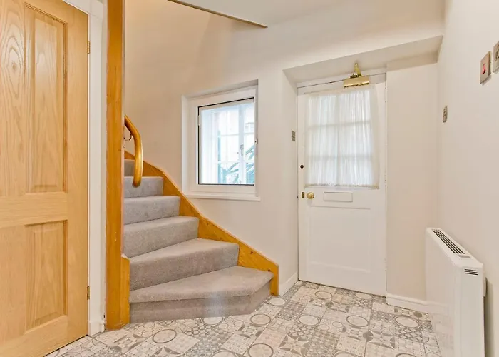 Lejlighed Newly Reno'd 2 Bed With Free Parking *