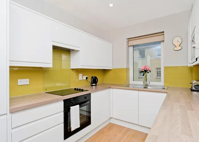 Charming Old Town 2 Bed Apt, 2mins From Royal Mile *