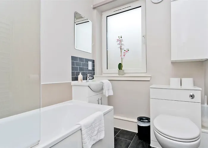 Charming Old Town 2 Bed Apt, 2mins From Royal Mile