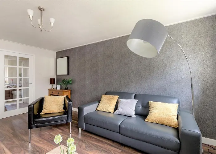 Stunning 1 Bed At Holyrood Palace & Arthurs Seat Apartmán