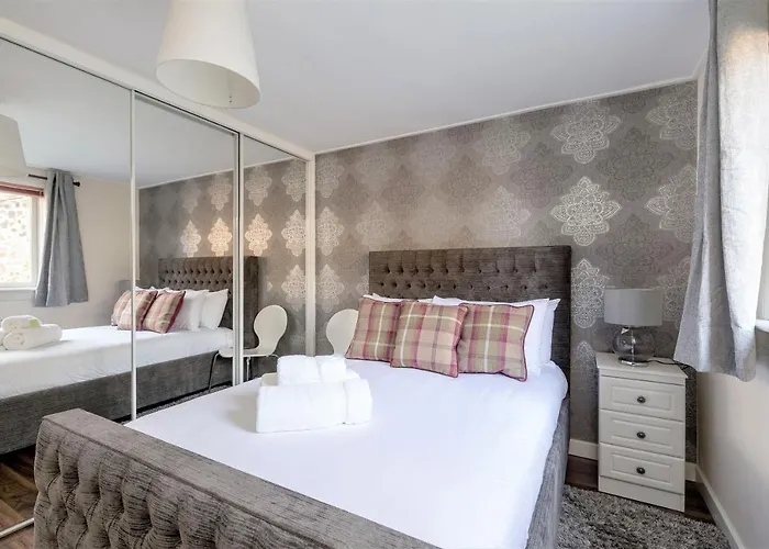 Stunning 1 Bed At Holyrood Palace & Arthurs Seat Edinburgh