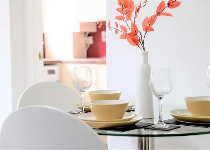 Stunning 1 Bed At Holyrood Palace & Arthurs Seat Edinburgh