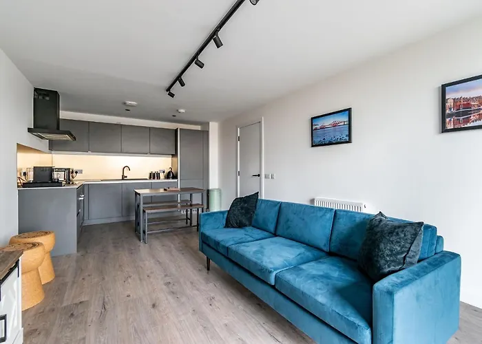 Amazing - Great Junction St - Free Parking