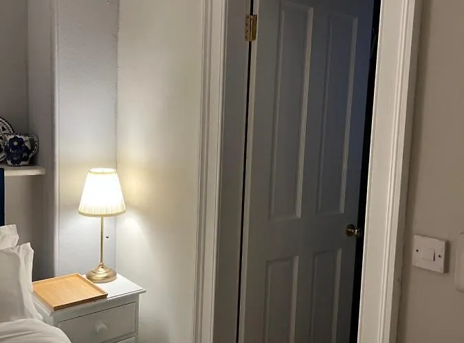 Georgian House Guest house 4*