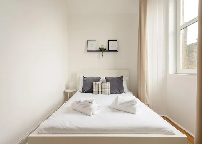 The London Road - 2br/1ba