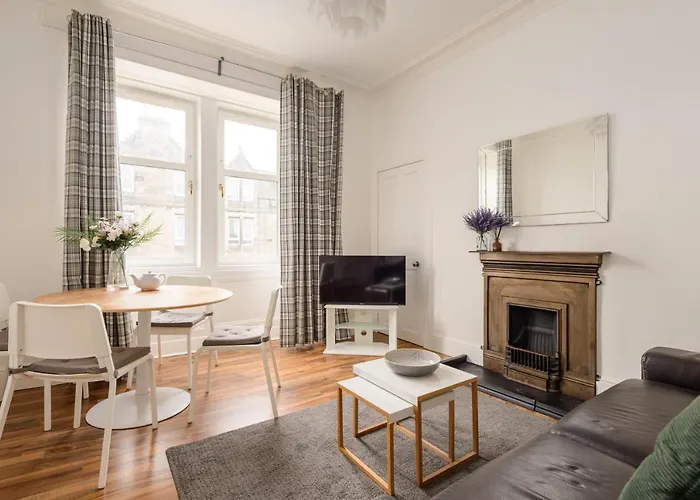 The London Road - 2br/1ba דירה