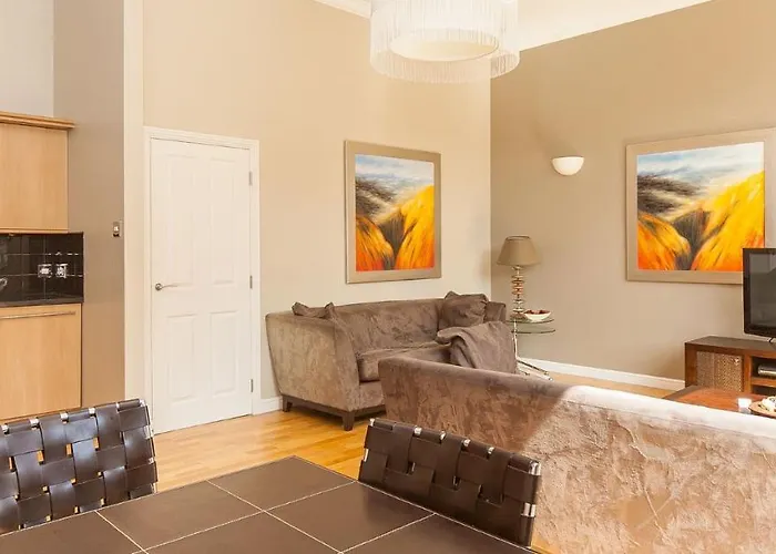 Burnets אדינבורו