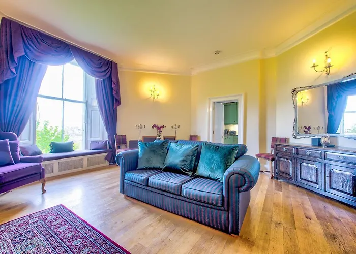 Famous House, 1 Minute From Castle *