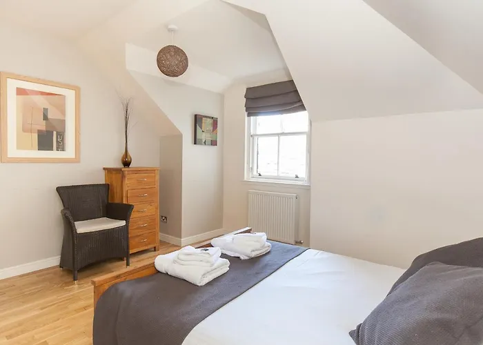 Burnets אדינבורו