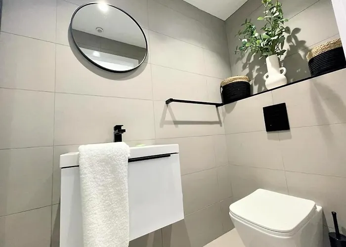 דירה Luxury Reno'd 1 Bed Nr Bruntsfield & The Meadows אדינבורו