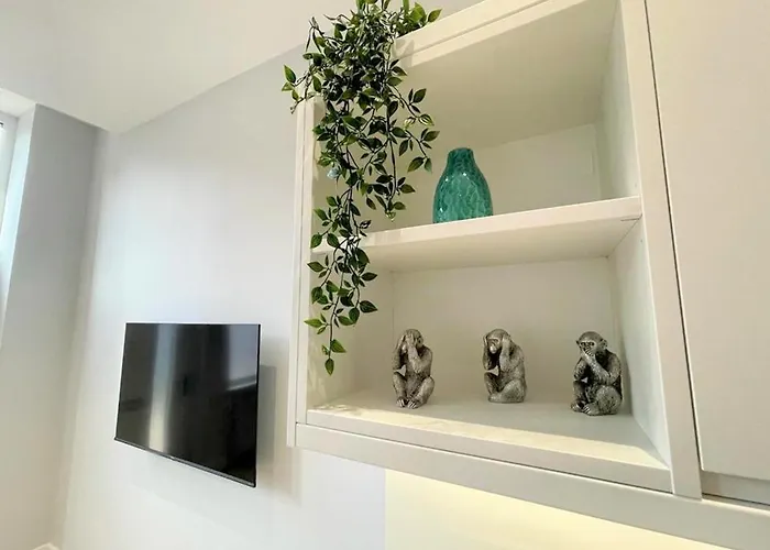 Chic, Newly Reno'd 1 Bed Open Plan, Nr The Meadows Apartamento