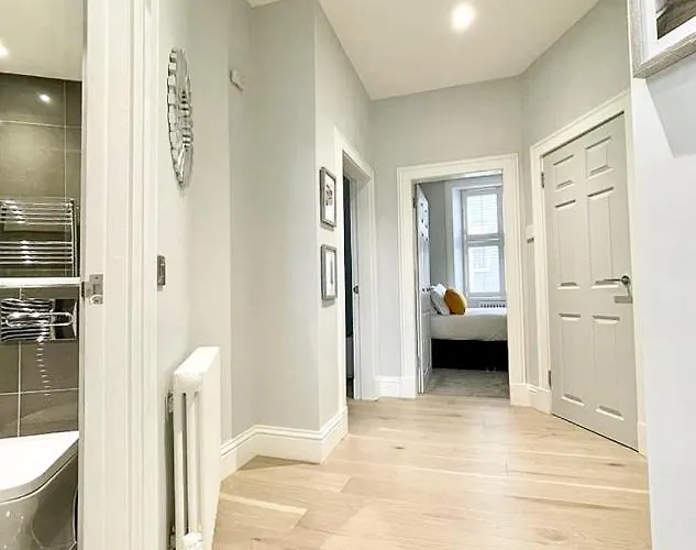 Gorgeous 2br & Bolt-hole * אדינבורו