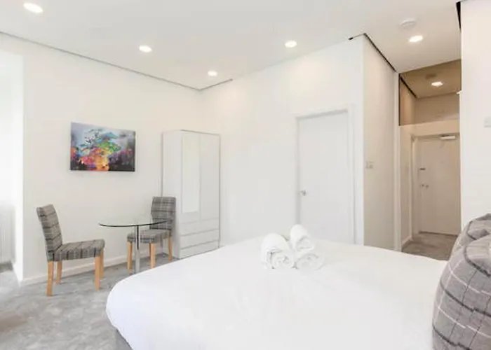 Gorgeous Studio At The Heart Of Old Town