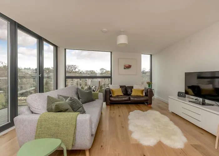 Designer Urban Apartment With City Terrace Apartment