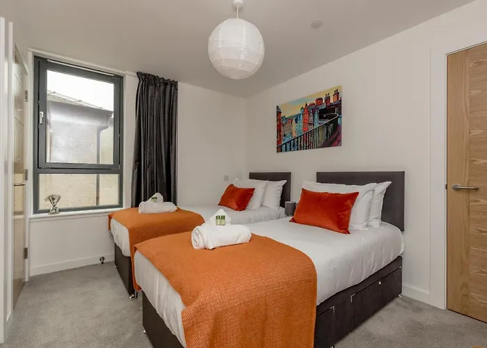 Designer Urban Apartment With City Terrace