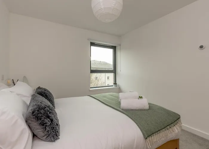 Apartment Designer Urban Apartment With City Terrace