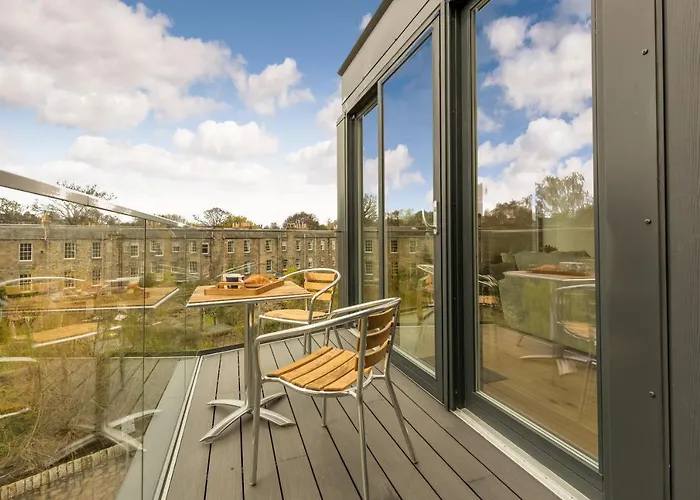 Apartment Designer Urban Apartment With City Terrace