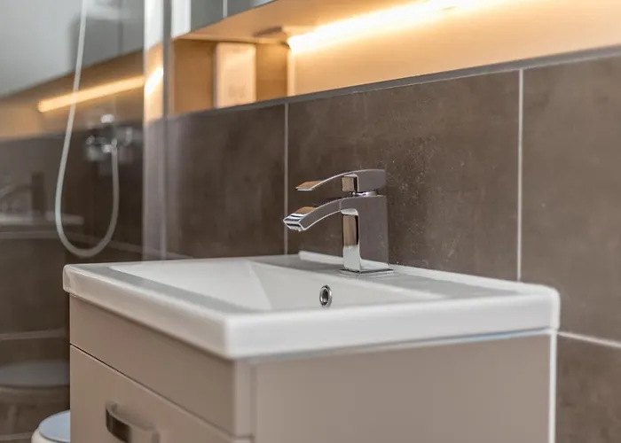 Designer Urban Apartment With City Terrace *