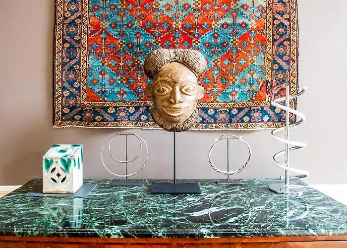 Beautiful Centre Georgian 4 Bed Townhouse With Private Garden בית נופש *