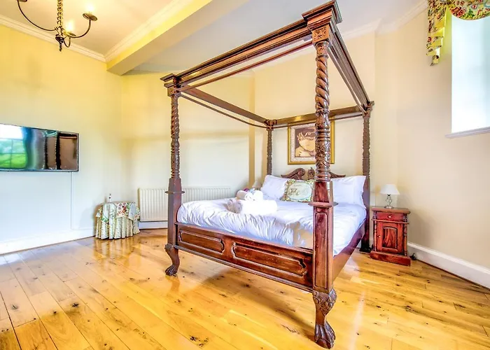 Famous House, 1 Minute From Castle Edinburgh