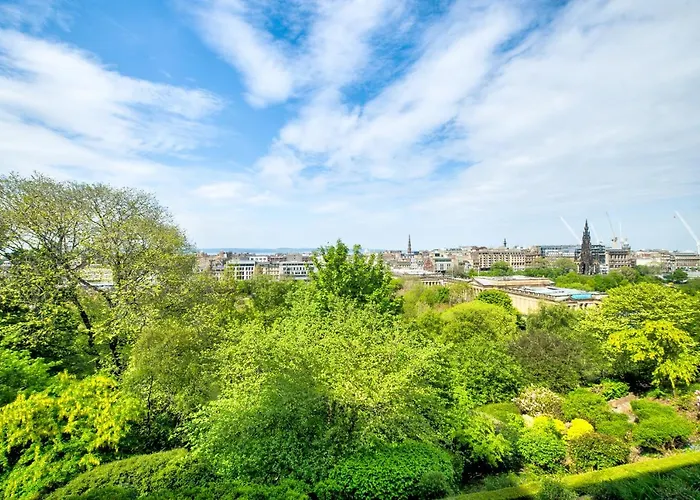 Apartment Famous House, 1 Minute From Castle