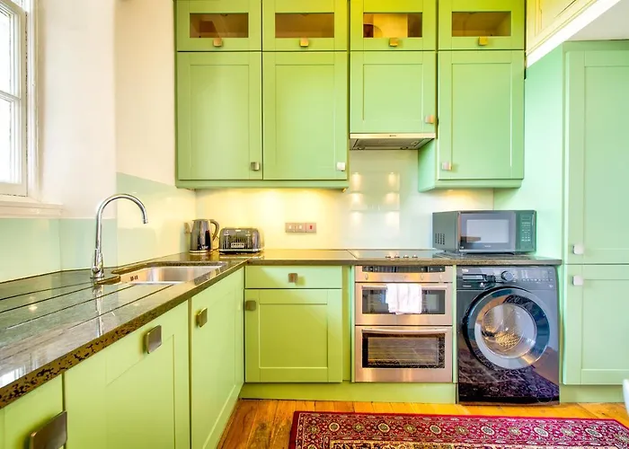 Apartment Famous House, 1 Minute From Castle Edinburgh