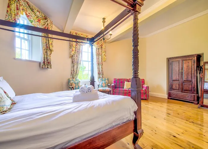 Famous House, 1 Minute From Castle Apartment