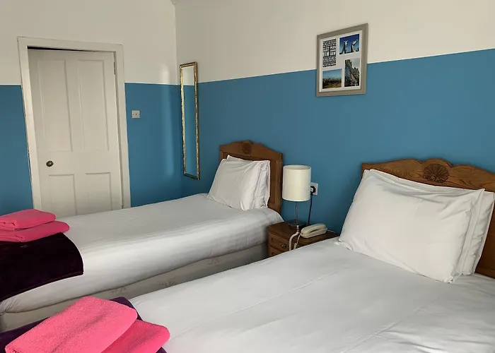 Eliza House 3*