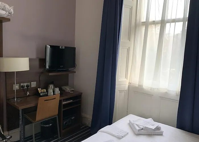 Piries Hotell